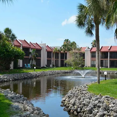 Runaway Bay 207 Condo
